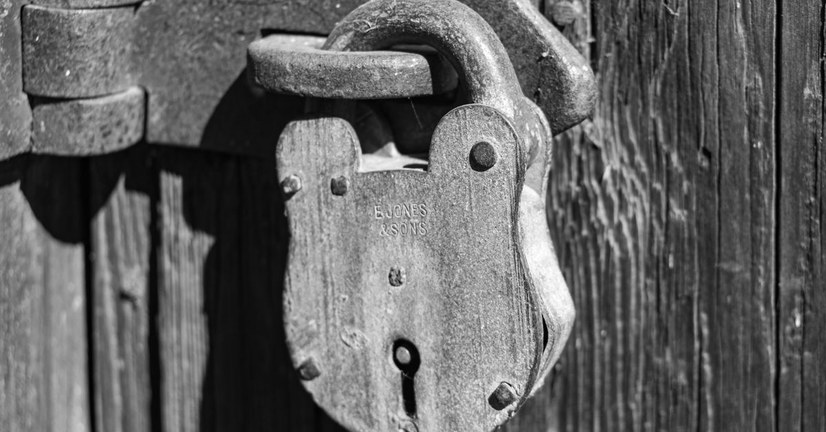 High-Security Lock Brands and the Right Hardware for Storefronts and Offices — Lake Locksmiths