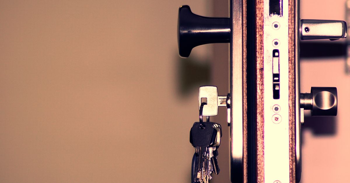 What Our Door Knob Lock Replacement Service Actually Covers — Lake Locksmiths